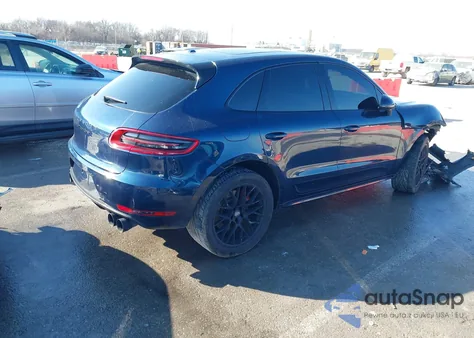 2016 Porsche Macan Turbo z USA, uszkodzony, nr VIN WP1AF2A58GLB90436